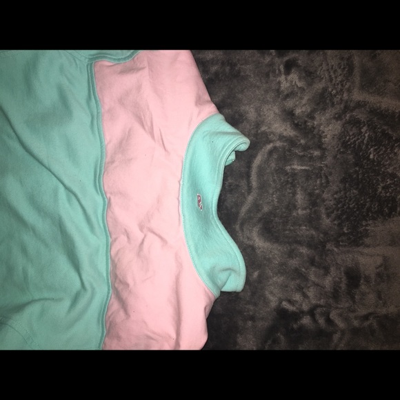 Vineyard vines pullover - Picture 5 of 5